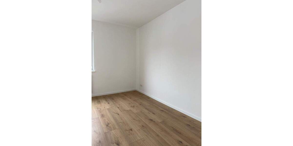 Etagenwohnung Bremen Westend - 4 Zimmer, 92 m&sup2;, 1.000&euro; | Angebot:25152622