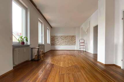 Wohnung zum Mieten in Kaiserslautern 1.950 € 209 m² 6 zimmer