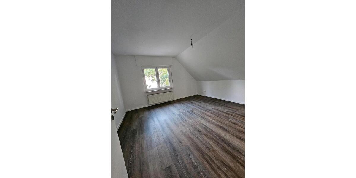 Etagenwohnung Osnabrück Gretesch - 2 Zimmer, 92 m&sup2;, 1.000&euro; | Angebot:25045252