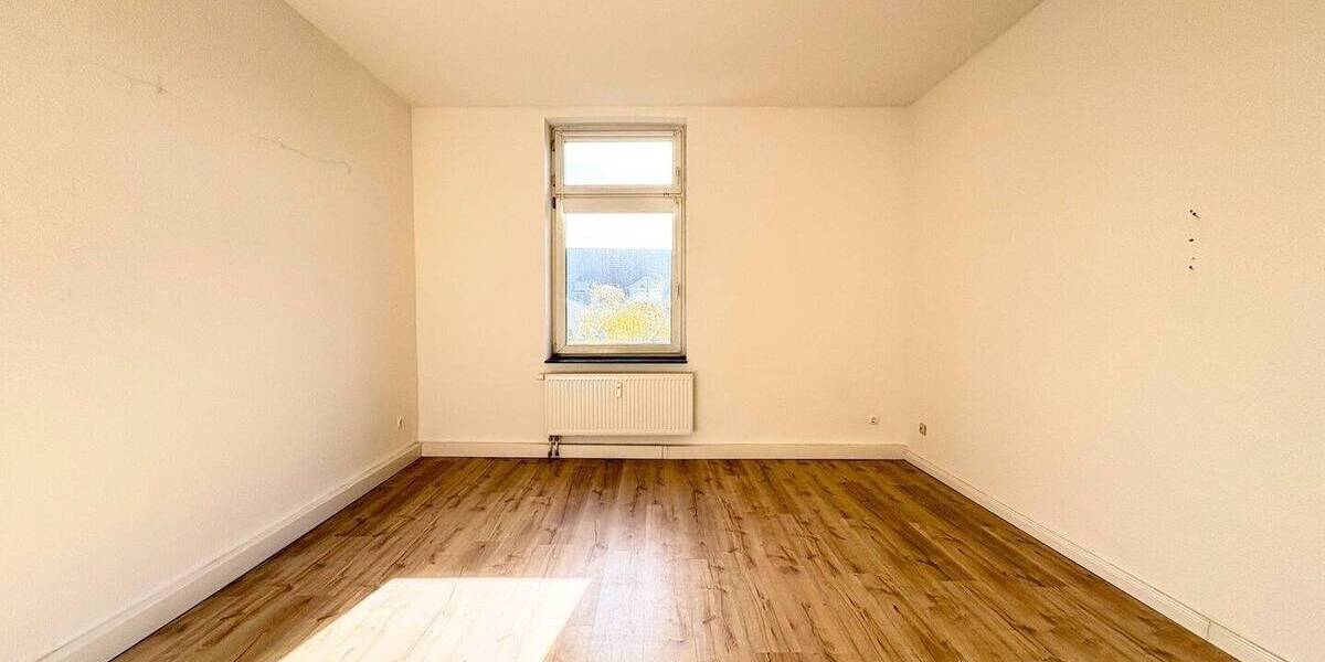 Etagenwohnung Düsseldorf Lierenfeld - 3 Zimmer, 100 m&sup2;, 990&euro; | Angebot:23950983