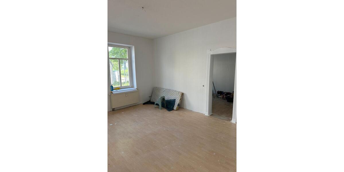 Hochparterre Bad Schmiedeberg - 4 Zimmer, 105 m&sup2;, 500&euro; | Angebot:26604456