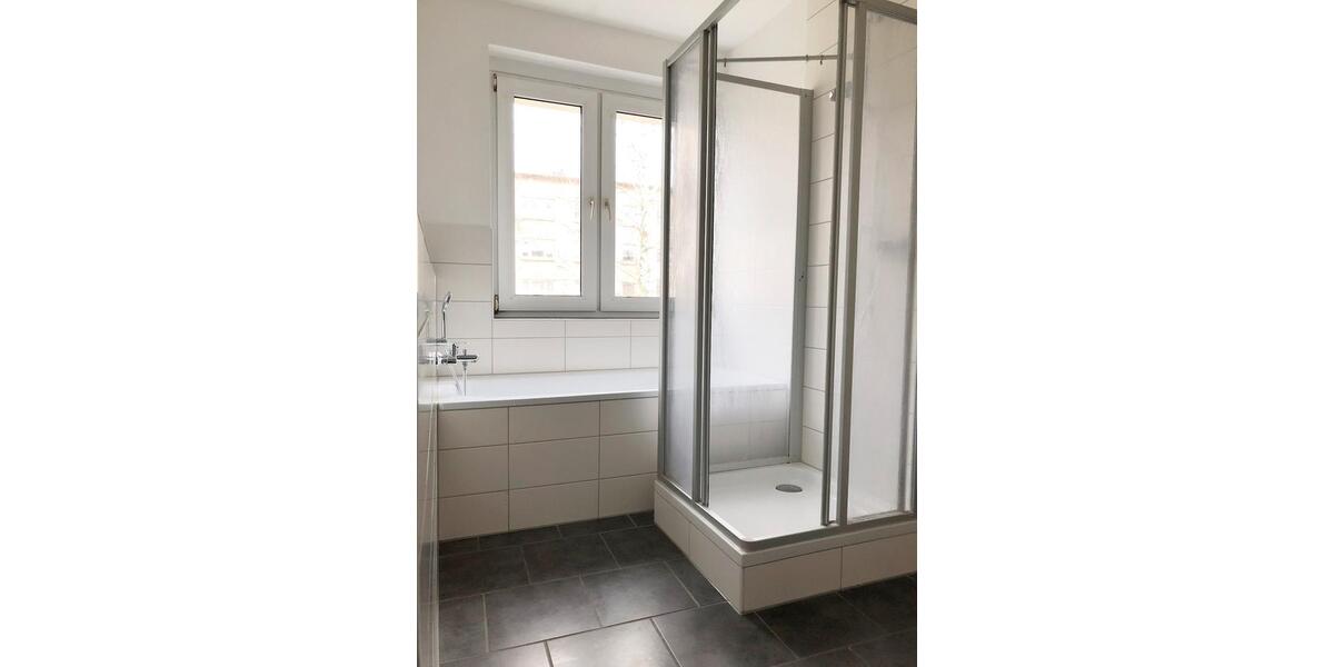 Etagenwohnung Döbeln - 2 Zimmer, 58 m&sup2;, 330&euro; | Angebot:26490349
