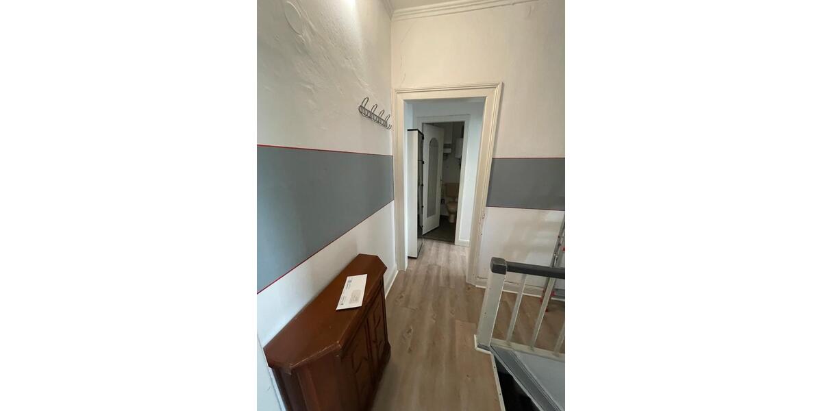 Etagenwohnung Koblenz Bisholder - 1 Zimmer, 25 m&sup2;, 300&euro; | Angebot:25265190