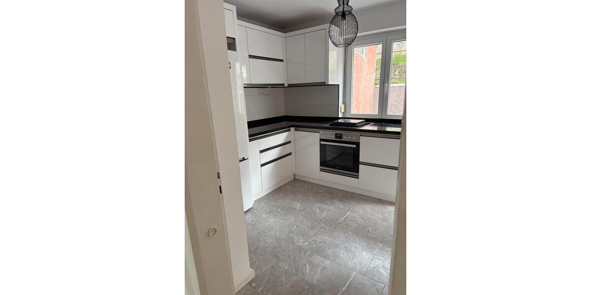 Terrassenwohnung Bad Wildbad - 4 Zimmer, 110 m&sup2;, 1.200&euro; | Angebot:26026670