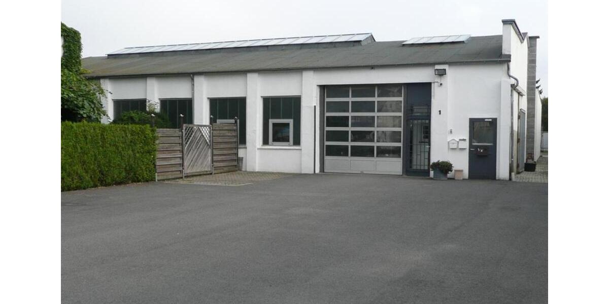 Lagerhalle Gewerbehalle Oldtimerhalle incl. Hallenvorplatz zimmer