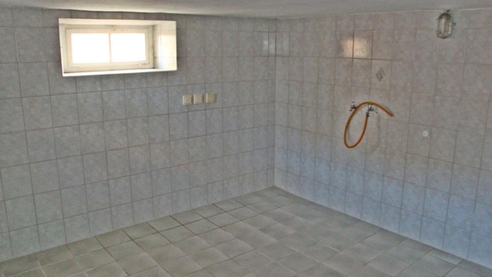 Einfamilienhaus Ebensfeld - 7 Zimmer, 135 m&sup2;, 900&euro; | Angebot:25170614