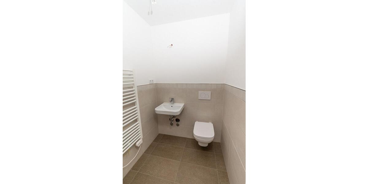 Etagenwohnung Frankfurt (Oder) - 3 Zimmer, 119 m&sup2;, 1.553&euro; | Angebot:25323147