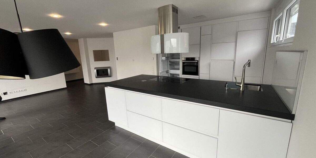 Etagenwohnung Böblingen - 3 Zimmer, 109 m&sup2;, 1.800&euro; | Angebot:24497716