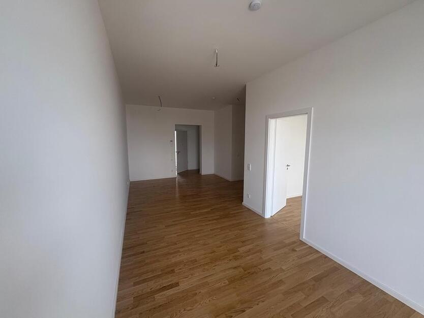 Neubau: 2,5-Zimmer-Wohnung in Aalen mit EBK, Balkon & Carport