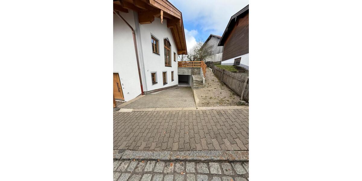 Doppelhaushälfte Waakirchen - 3 Zimmer, 105 m&sup2;, 1.800&euro; | Angebot:25102994