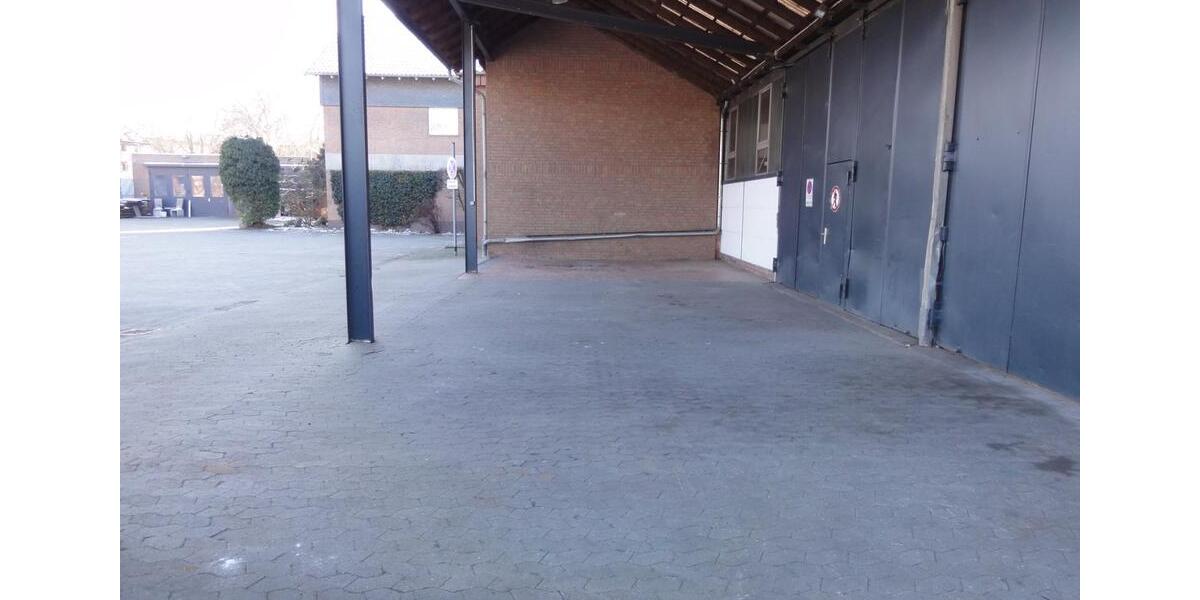 Halle + Lager + Werkstatt mit Büro in Wolfsburg-Ehmen zimmer