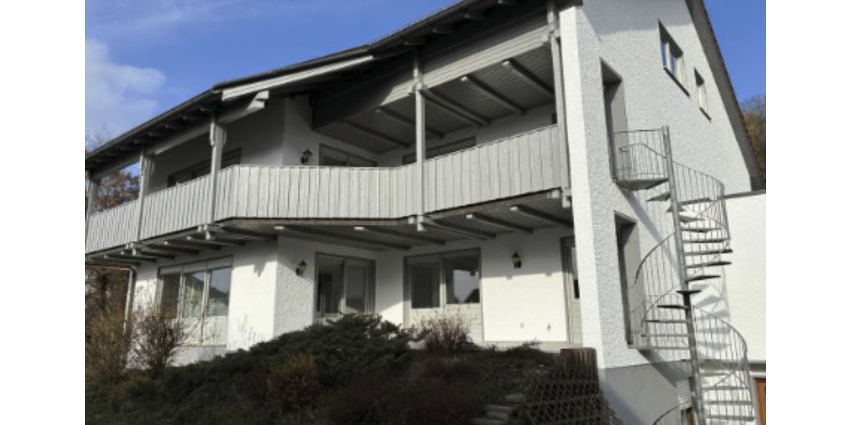 Etagenwohnung Deggendorf - 4 Zimmer, 128 m&sup2;, 10&euro; | Angebot:23839195