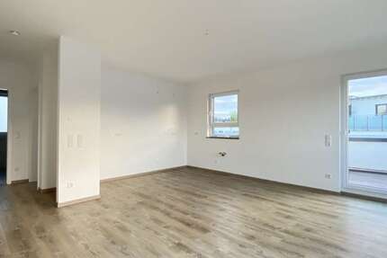 Wohnung Lich - 2 Zimmer, 70 m&sup2;, 900&euro; | Angebot:24072340