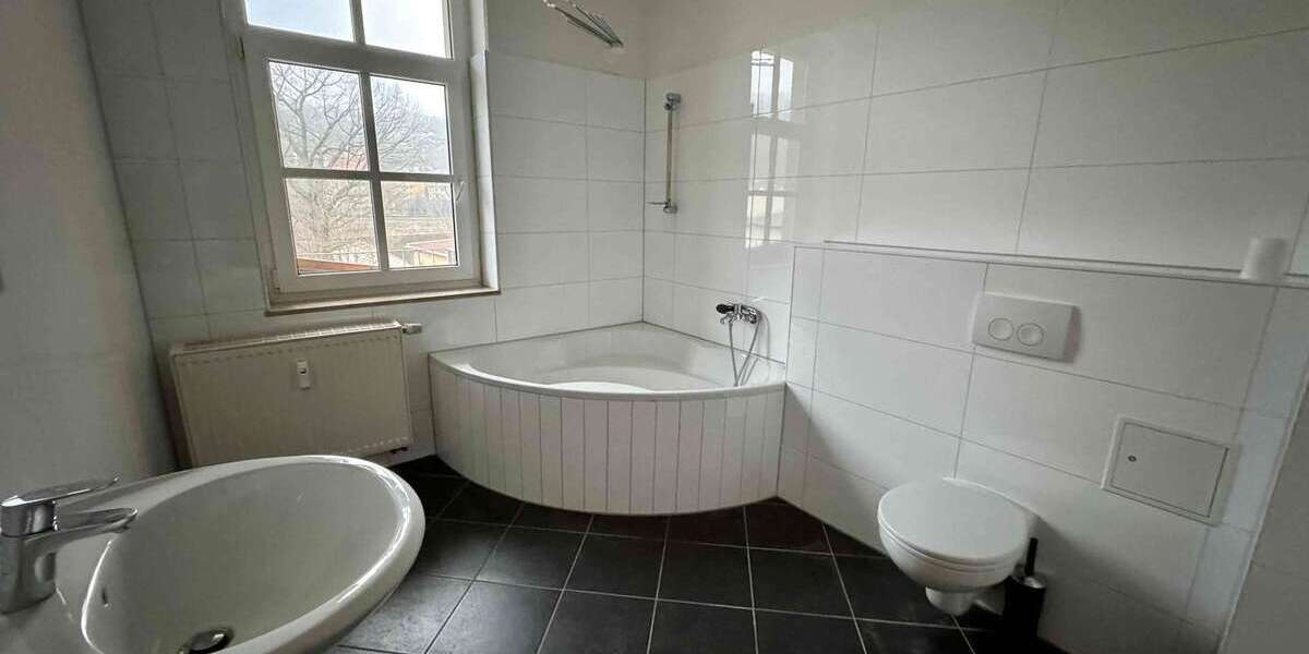 Etagenwohnung Freital - 2 Zimmer, 66 m&sup2;, 528&euro; | Angebot:26696289