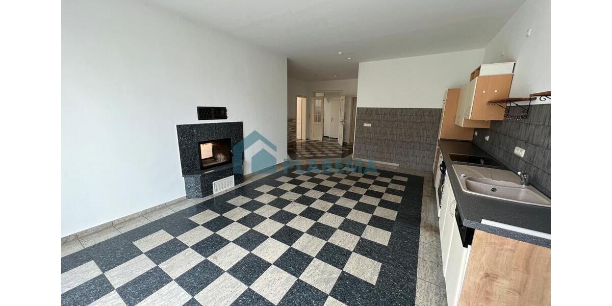 Erdgeschoßwohnung Güstrow - 3 Zimmer, 132 m&sup2;, 1.384&euro; | Angebot:26182631