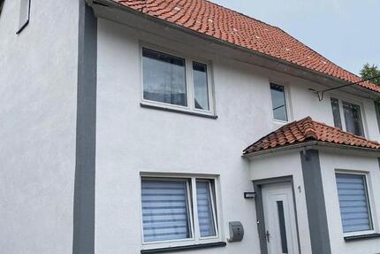 Haus zur miete auf 3 Etage ca. 200 qm. Ab sofort. 10 zimmer