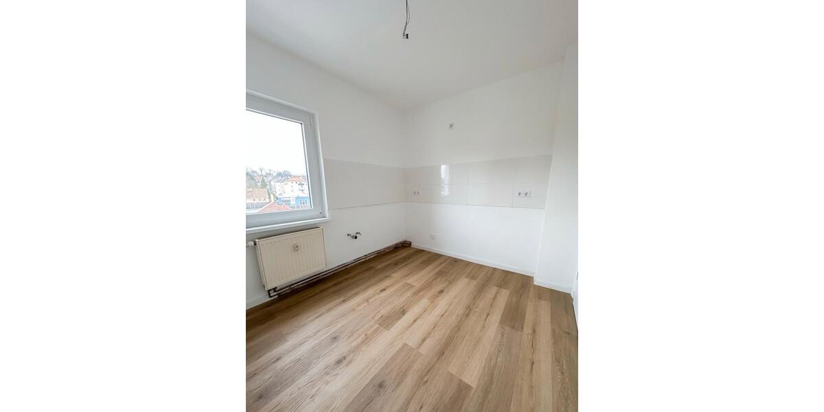 Dachgeschoßwohnung Zittau - 2 Zimmer, 47 m&sup2;, 300&euro; | Angebot:25767078