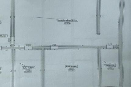 Lagerräume Keller ca. 135 qm trocken, alarmgesichert. zimmer