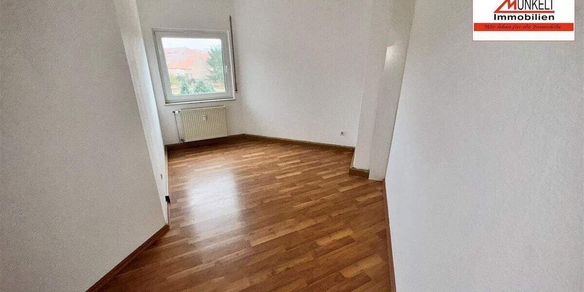 Etagenwohnung Riethnordhausen b Sangerhausen Riethnordhausen - 3 Zimmer, 88 m&sup2;, 530&euro; | Angebot:25696753