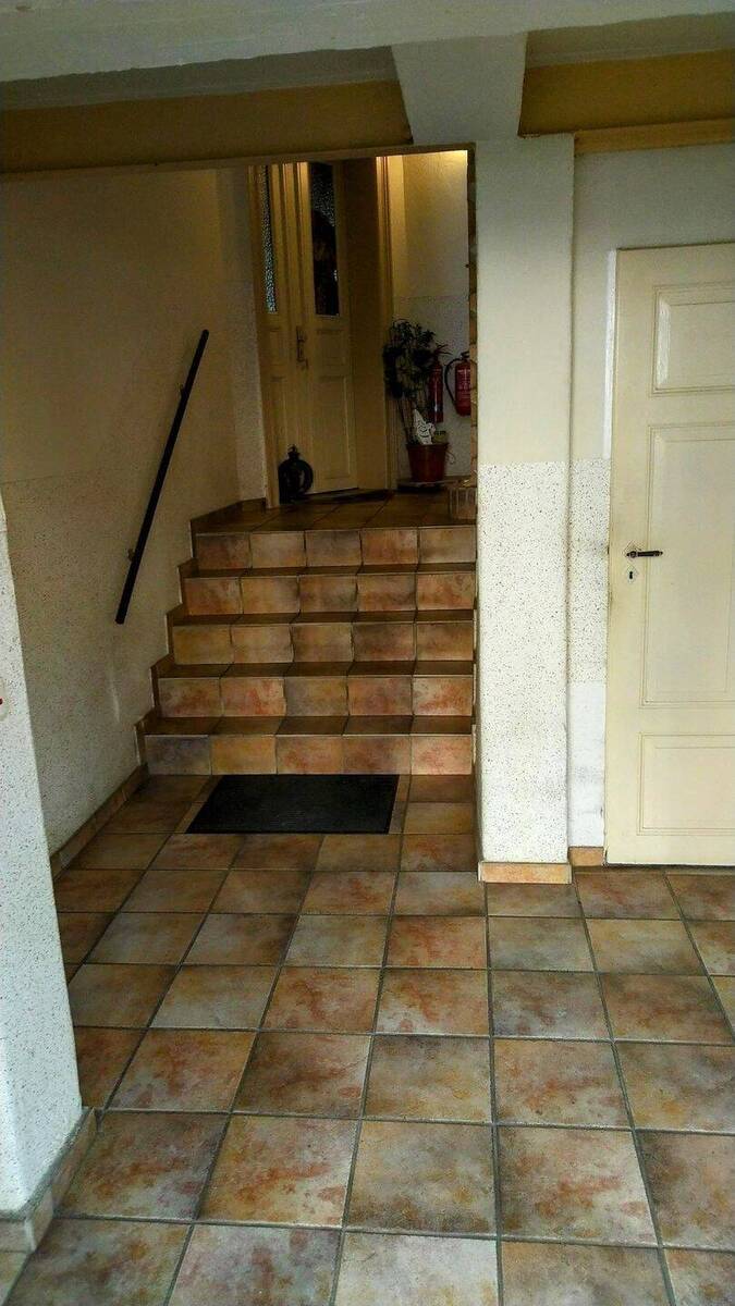 Wunderschöne Dachgeschoßwohnung in einem MFH in Heidenau zu vermieten 3 zimmer