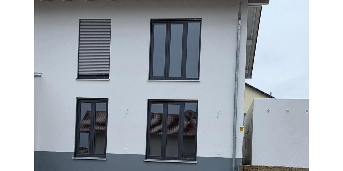 Doppelhaushälfte Simbach - 5 Zimmer, 157 m&sup2;, 1.350&euro; | Angebot:25791493