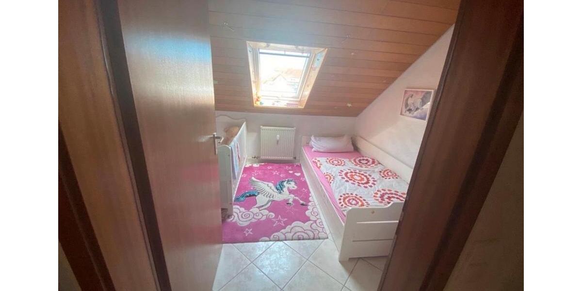 Dachgeschoßwohnung Heubach - 3 Zimmer, 70 m&sup2;, 800&euro; | Angebot:26531652