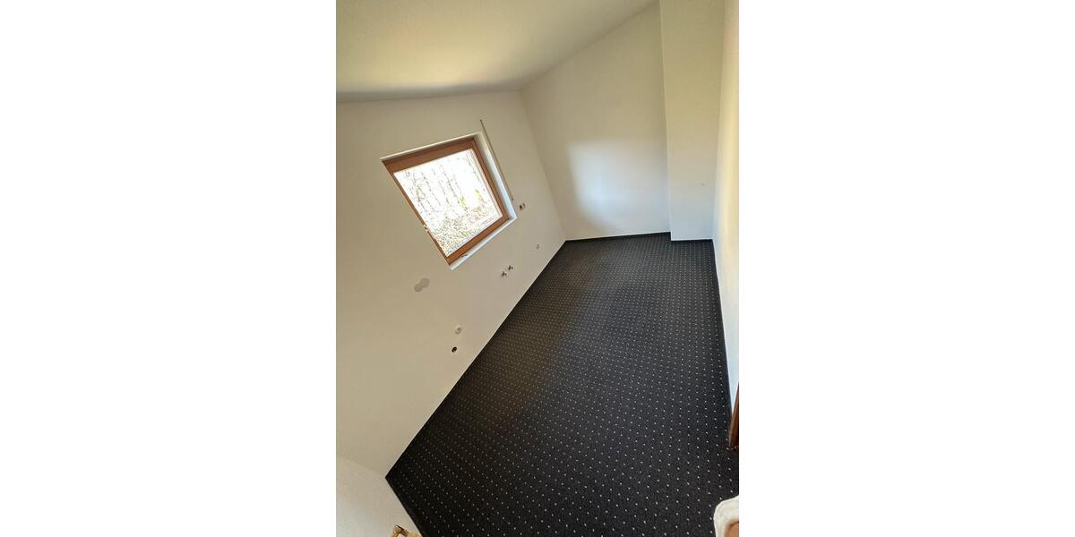 Doppelhaushälfte Germering - 7 Zimmer, 180 m&sup2;, 3.690&euro; | Angebot:26515105