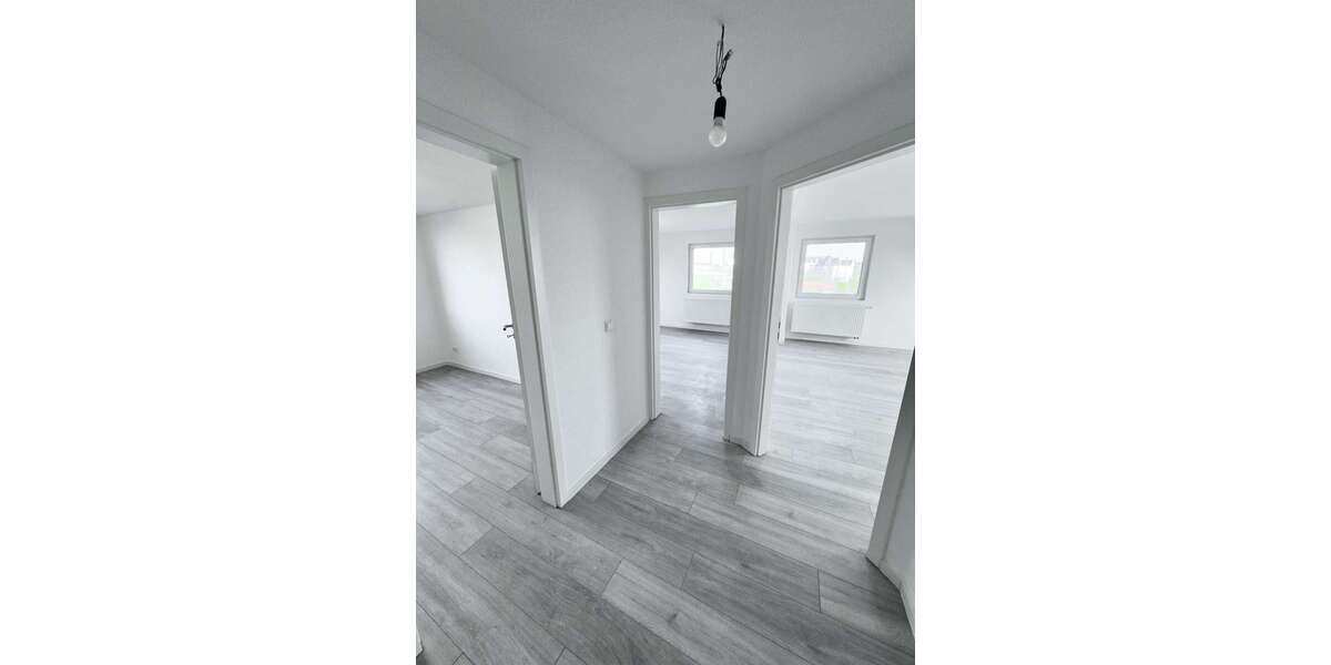 Etagenwohnung Worms Neuhausen - 4 Zimmer, 123 m&sup2;, 1.285&euro; | Angebot:27091782