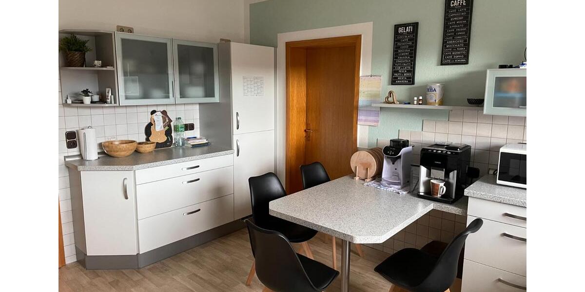 Etagenwohnung Naumburg - 3 Zimmer, 122 m&sup2;, 898&euro; | Angebot:25981874