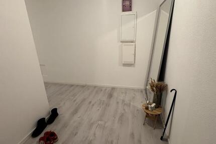 Wohnen auf Zeit Ludwigsburg - 12 Zimmer, 96 m&sup2;, 500&euro; | Angebot:25100812