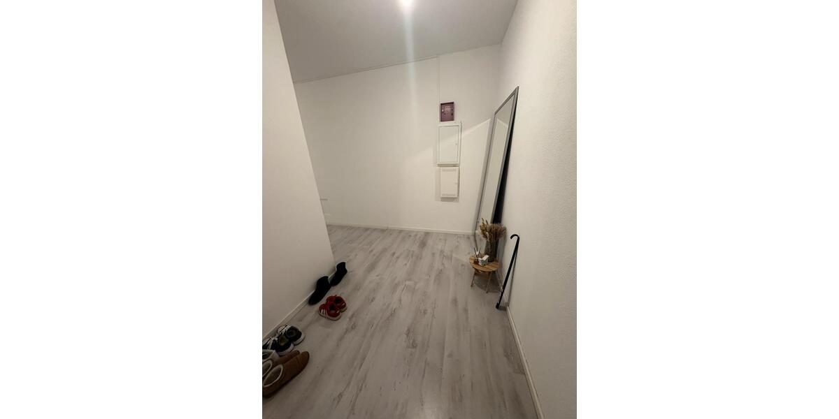 Wohnen auf Zeit Ludwigsburg - 12 Zimmer, 96 m&sup2;, 500&euro; | Angebot:25100812