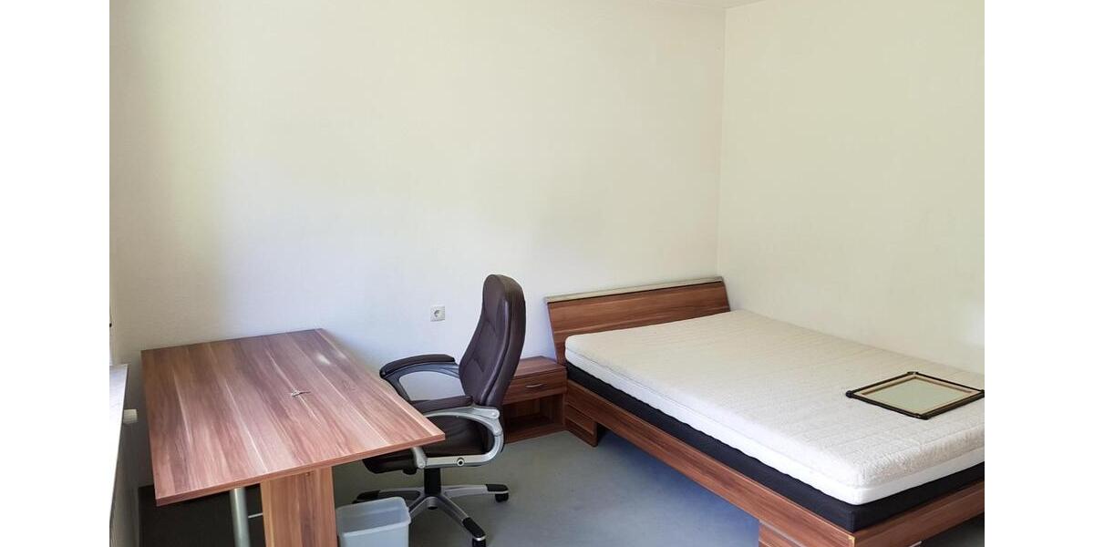 Wohnen auf Zeit Reutlingen Reutlingen (Kernstadt) - 1 Zimmer, 16 m&sup2;, 455&euro; | Angebot:24469720