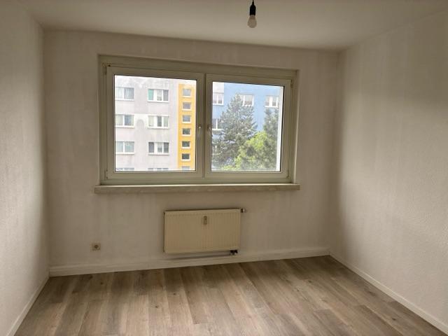 Etagenwohnung Borna - 3 Zimmer, 57 m&sup2;, 308&euro; | Angebot:26512228