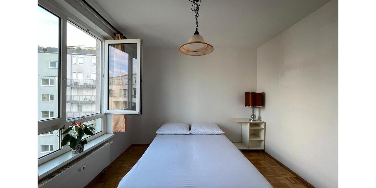 Etagenwohnung Berlin Mitte - 3 Zimmer, 75 m&sup2;, 1.500&euro; | Angebot:27651918