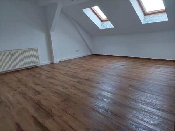 Dachgeschoßwohnung Aschersleben - 3 Zimmer, 72 m&sup2;, 395&euro; | Angebot:25990006