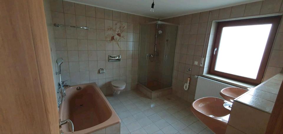 Etagenwohnung Zwiesel - 3 Zimmer, 100 m&sup2;, 800&euro; | Angebot:26327172