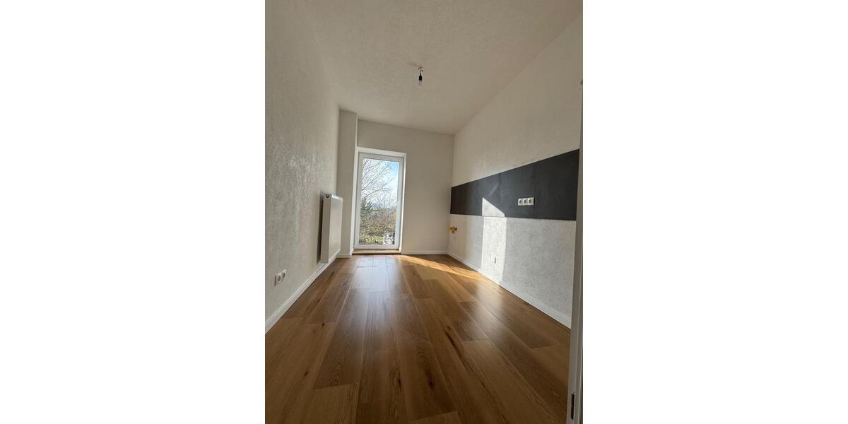 Etagenwohnung Karlsruhe Neureut - 3 Zimmer, 79 m&sup2;, 1.300&euro; | Angebot:25869159