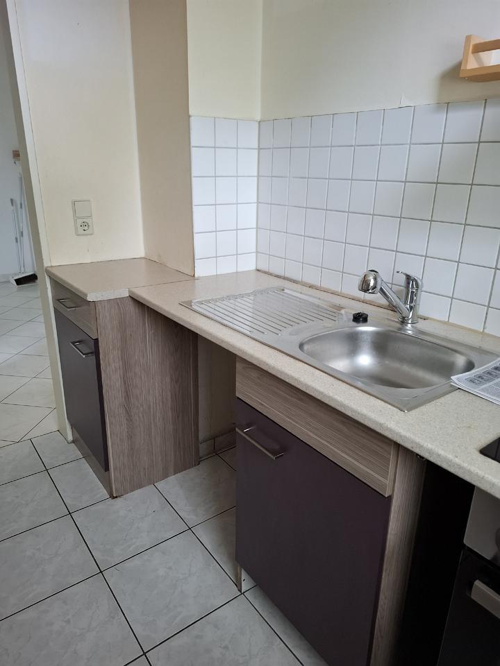 kleine und gemütliche DreiZimmerwohnung in Großbreitenbach mit ablösbarer Einbauküche