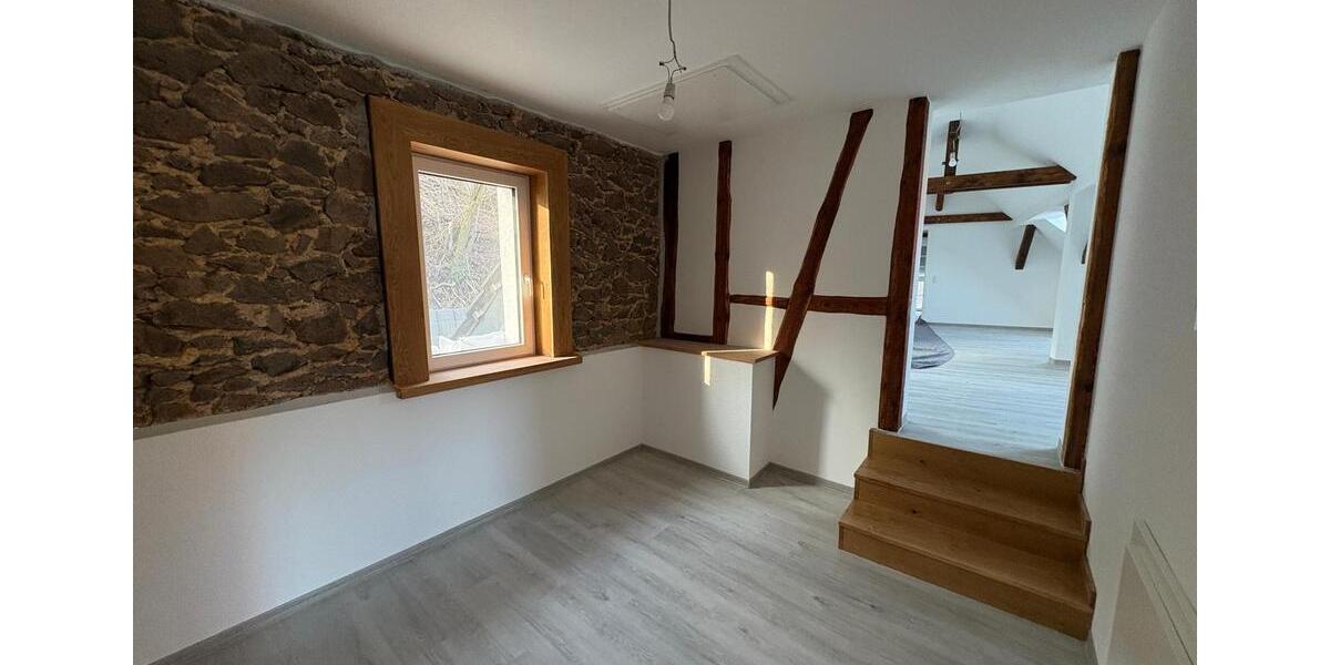 Erdgeschoßwohnung Gemünden (Felda) - 3 Zimmer, 100 m&sup2;, 920&euro; | Angebot:24644112