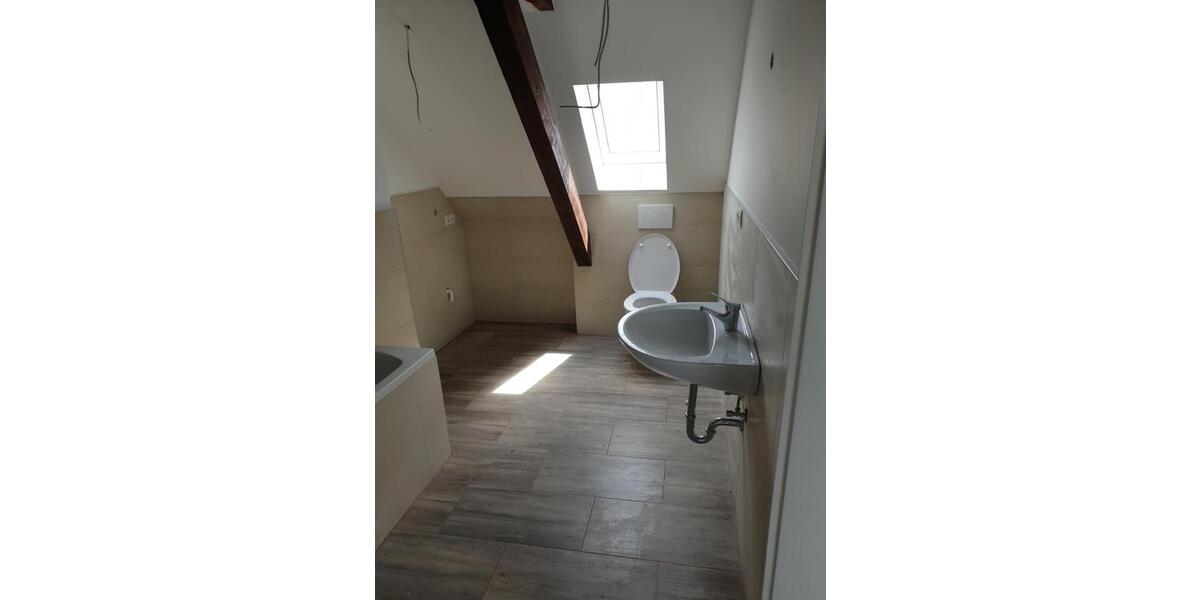 Dachgeschoßwohnung Mannheim Sandhofen - 3 Zimmer, 72 m&sup2;, 800&euro; | Angebot:24772641