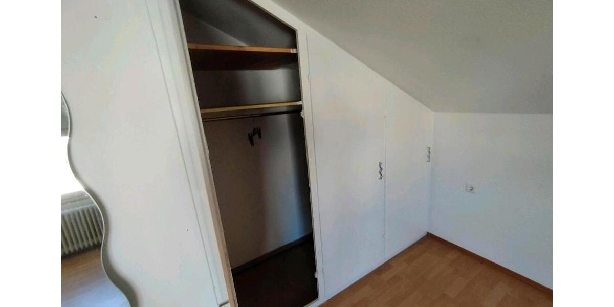 Dachgeschoßwohnung Mühlacker - 2 Zimmer, 55 m&sup2;, 650&euro; | Angebot:25046514