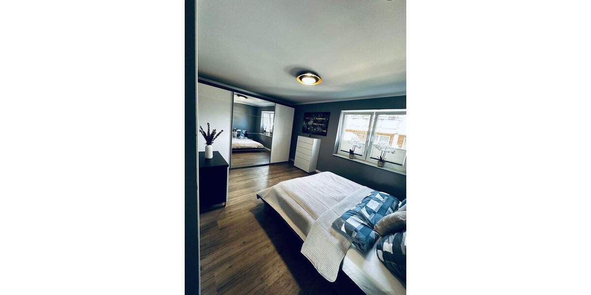 Etagenwohnung Uetersen - 3 Zimmer, 93 m&sup2;, 1.350&euro; | Angebot:24992347