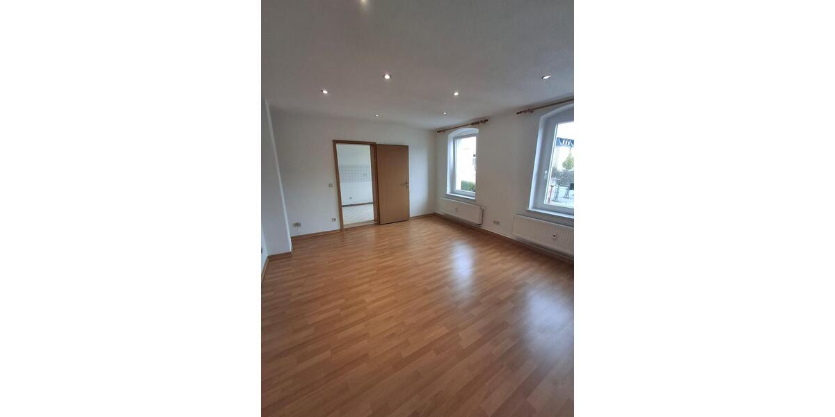 Etagenwohnung Bischofswerda - 3 Zimmer, 55 m&sup2;, 308&euro; | Angebot:25943905