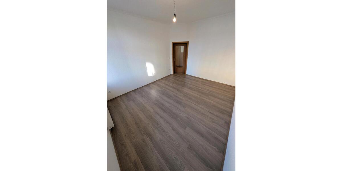 Erdgeschoßwohnung Chemnitz Altchemnitz - 3.5 Zimmer, 94 m&sup2;, 720&euro; | Angebot:26704619