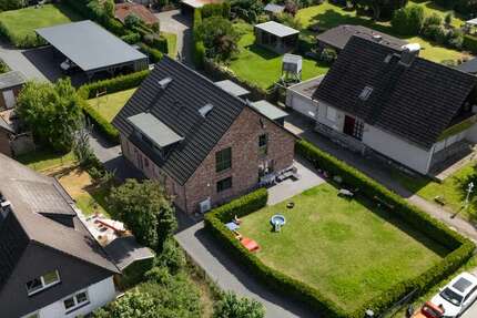 Haus zum Mieten in Hoisdorf 2.550 € 150 m² 4 zimmer