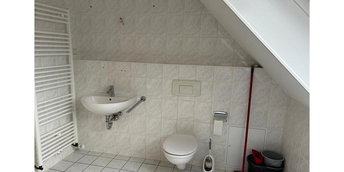 Dachgeschoßwohnung Südeichsfeld - 3 Zimmer, 75 m&sup2;, 500&euro; | Angebot:25432785