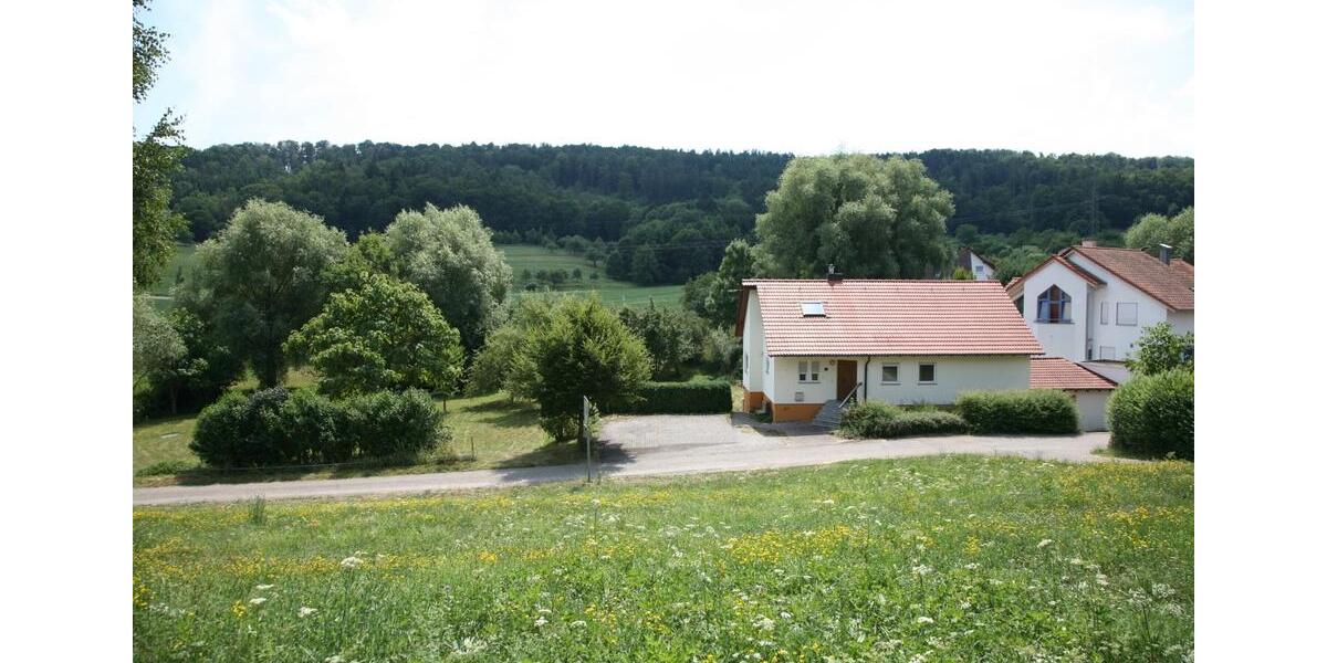 Dachgeschoßwohnung Rudersberg - 2 Zimmer, 65 m&sup2;, 600&euro; | Angebot:25537889