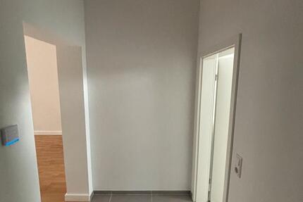 NEU|| SinglePaar-EG-Barrierefrei 2 Zi 52qm Kernsarniert in Wanne 2 zimmer