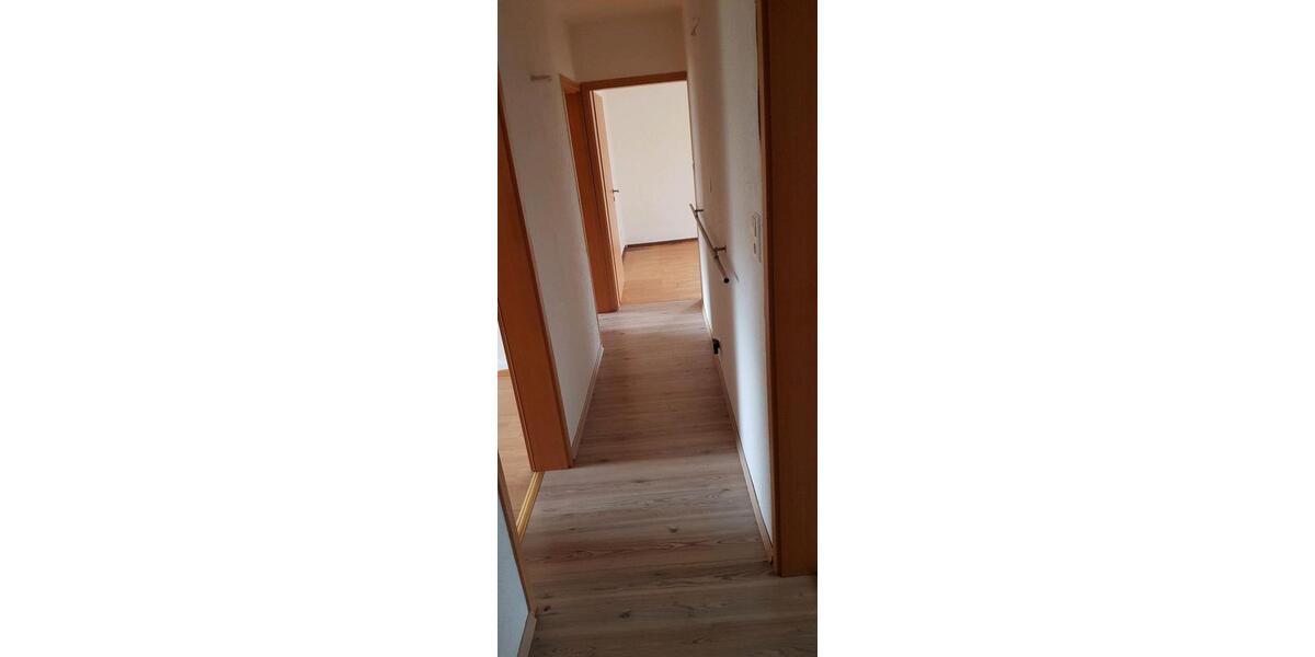 Erdgeschoßwohnung Burladingen - 3 Zimmer, 75 m&sup2;, 700&euro; | Angebot:26663455