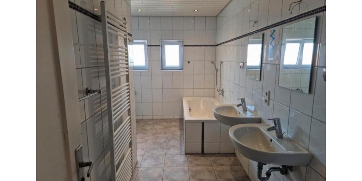 Wohnen auf Zeit Kirchheim unter Teck - 1 Zimmer, 35 m&sup2;, 360&euro; | Angebot:25996384